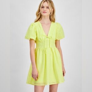 Juniors' V-Neck Puff-Sleeve Windowpane Check Dress